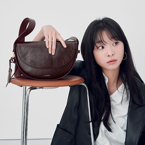 JOY GRYSON - SIERRA FLAP SHOULDER BAG (MAHOGANY)